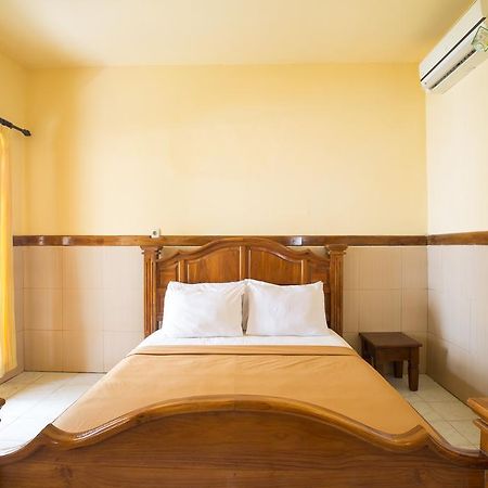 Tanjung Alam Hotel Ловина Экстерьер фото